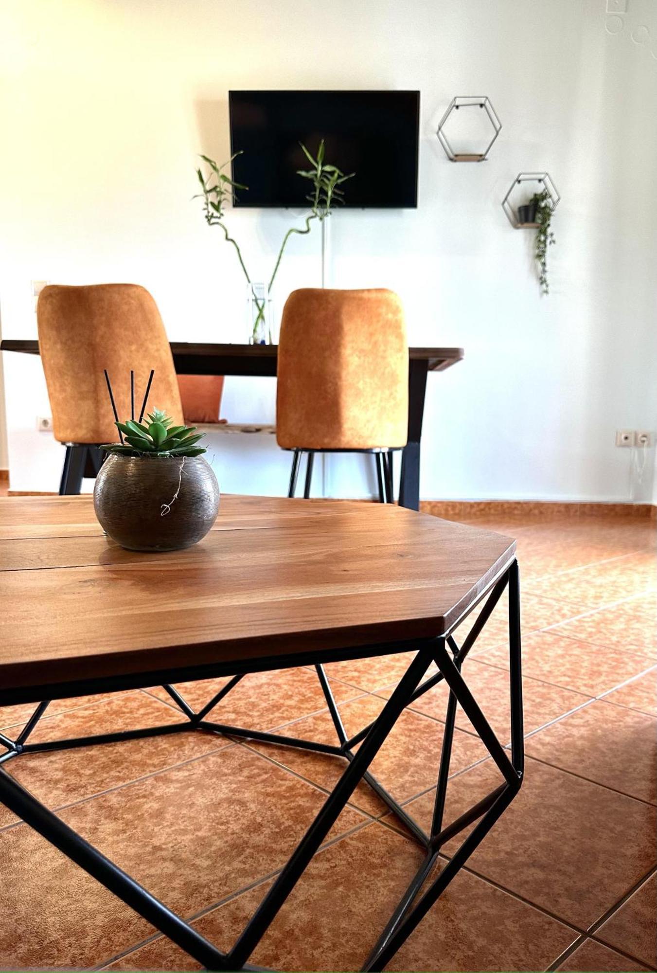 Liberator Attic Apartment อาร์กอสโตลี ภายนอก รูปภาพ